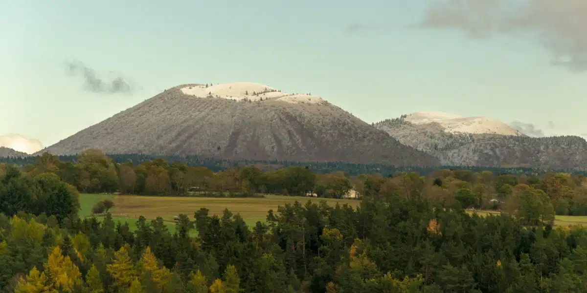 volcans camping auvergne