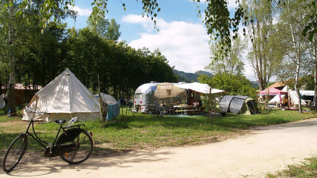 emplacement tente auvergne